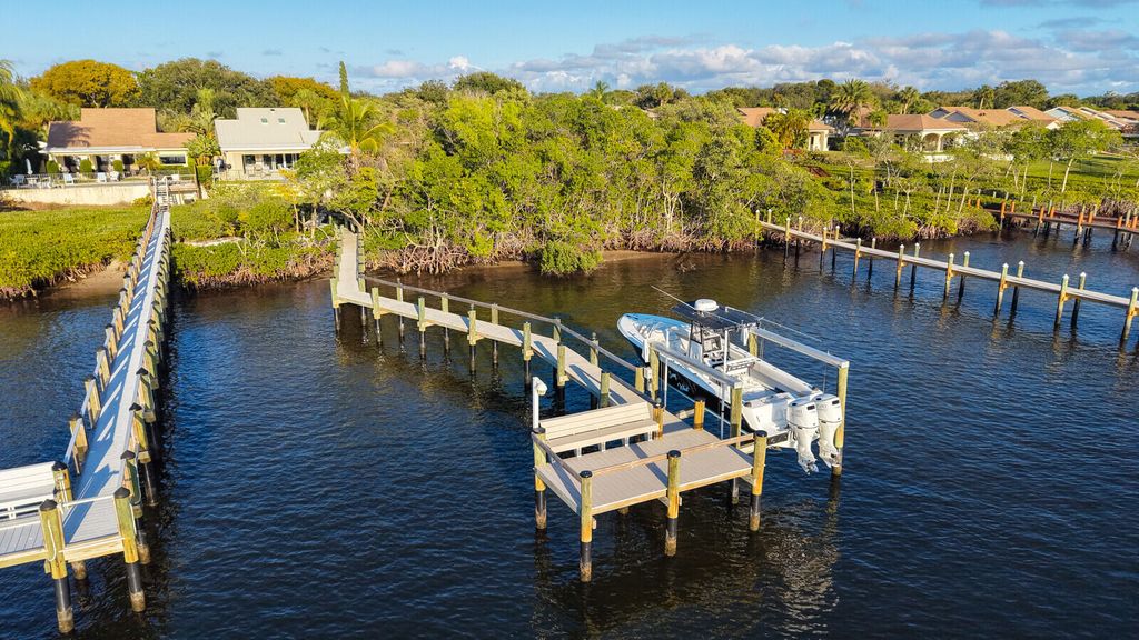 Photo of 352 River Edge Road, Jupiter, FL 33477 (MLS # R11162328)
