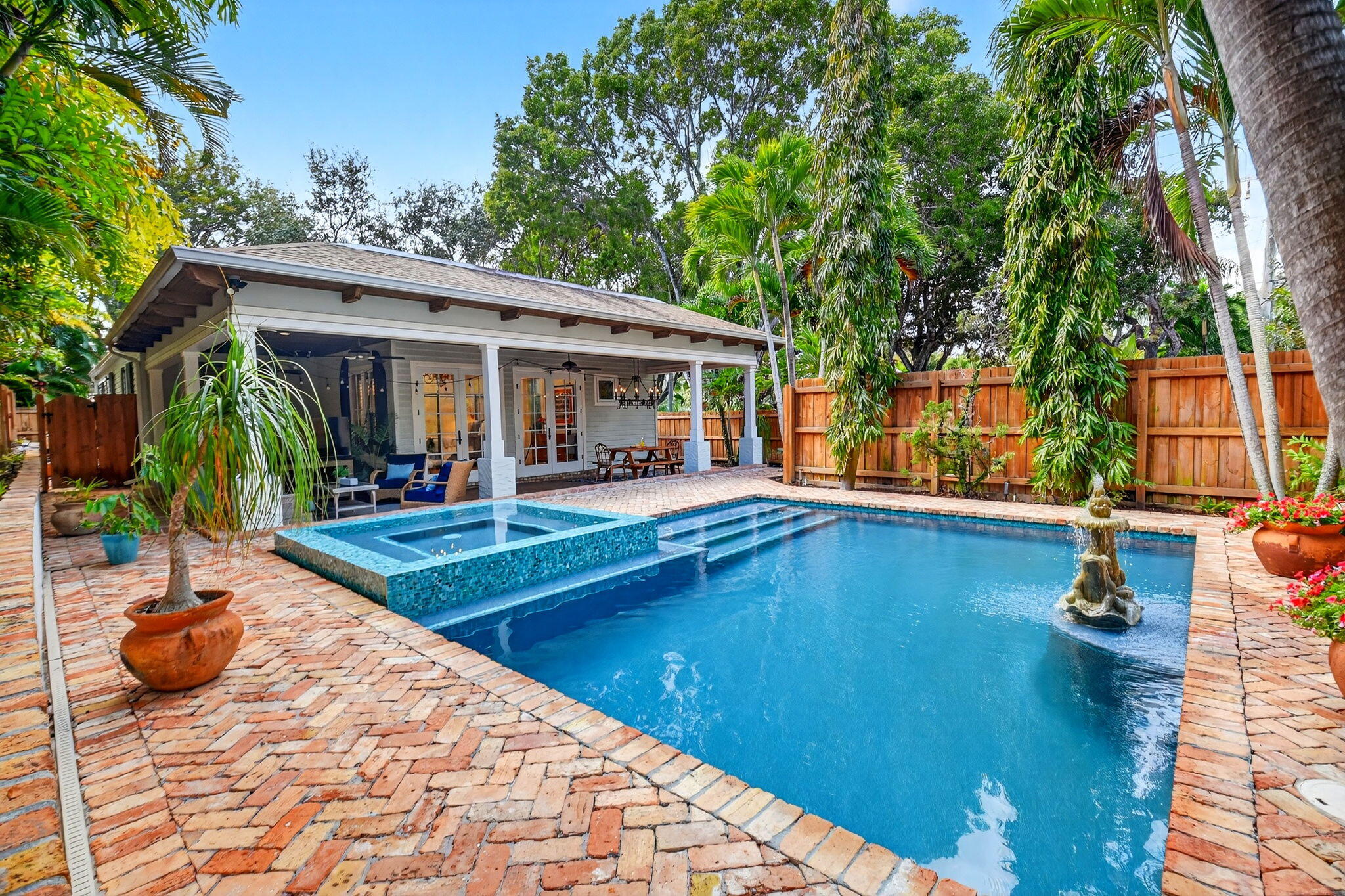 FLAMINGO PARK - Residential