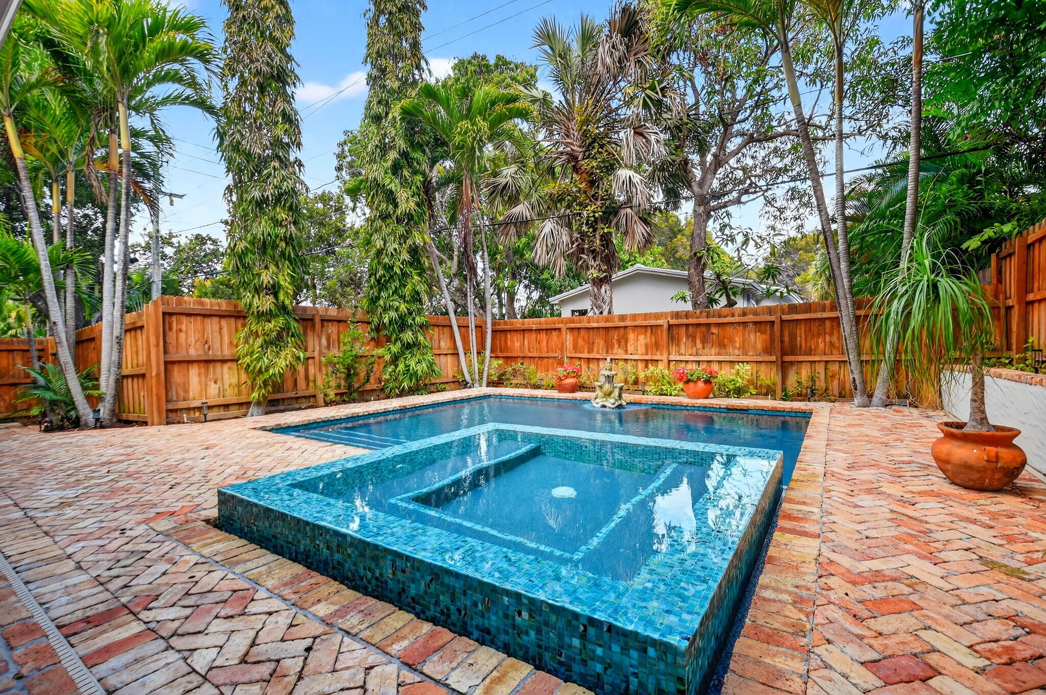 FLAMINGO PARK - Residential