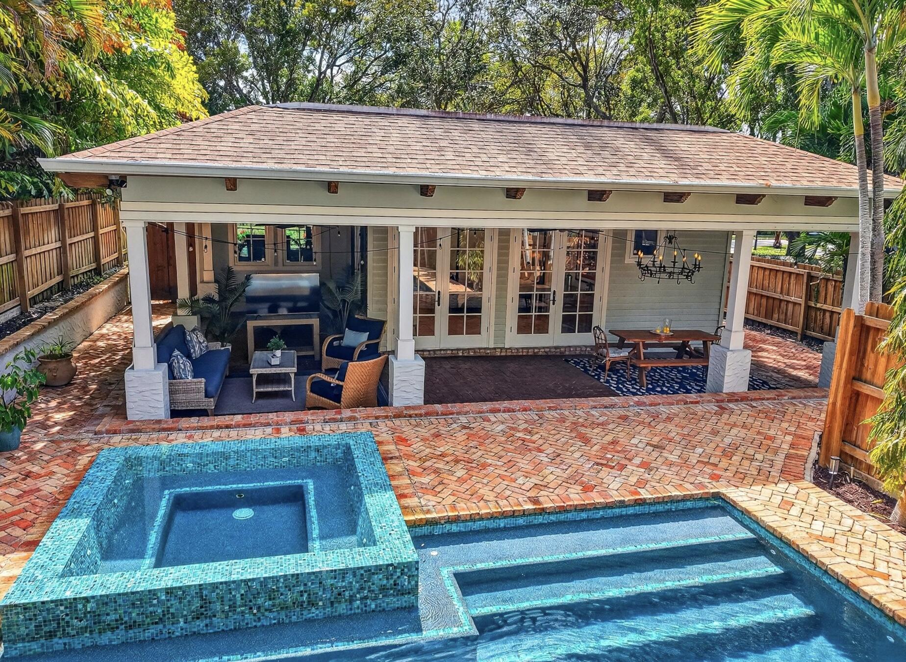 FLAMINGO PARK - Residential