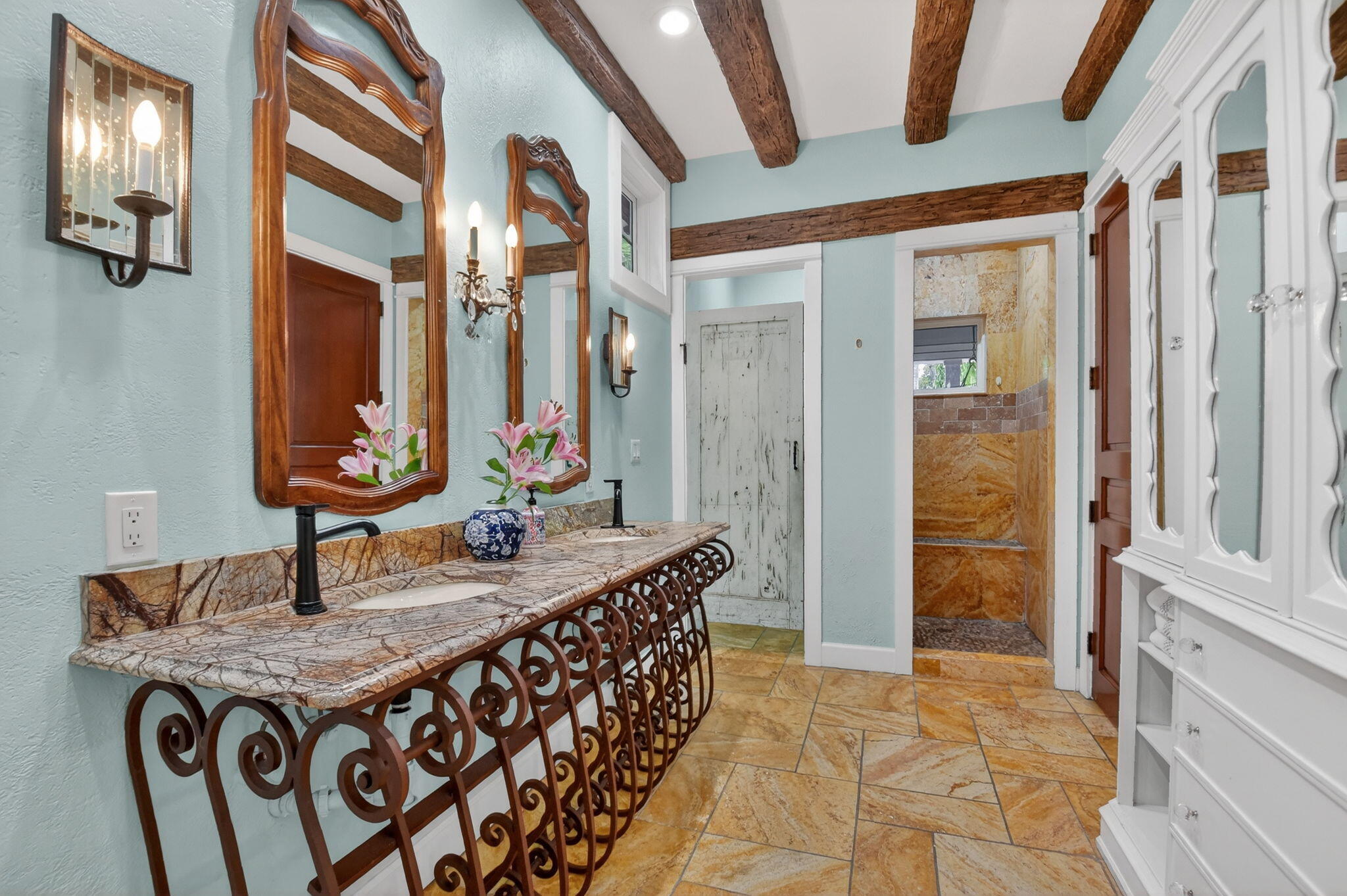 FLAMINGO PARK - Residential