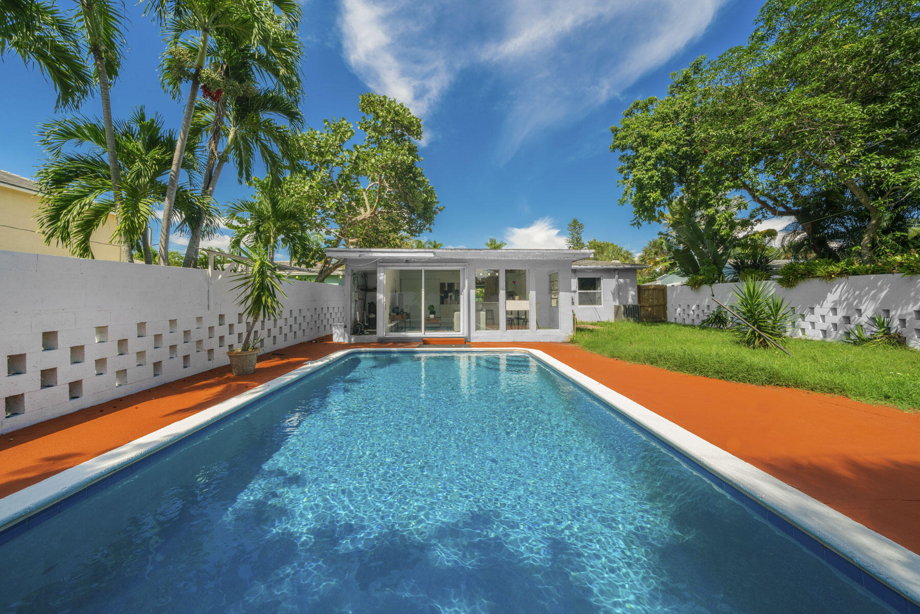 VINIK NO 2 - Residential Lease