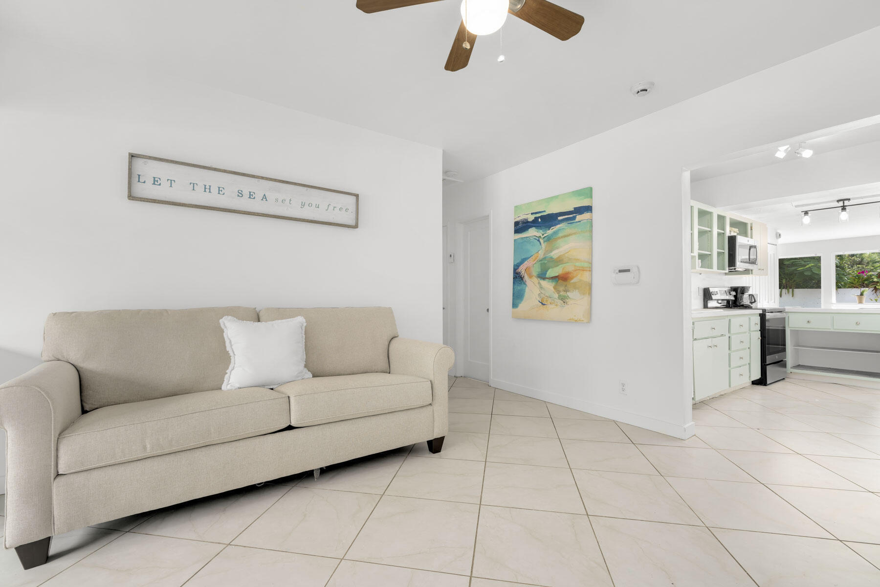 VINIK NO 2 - Residential Lease