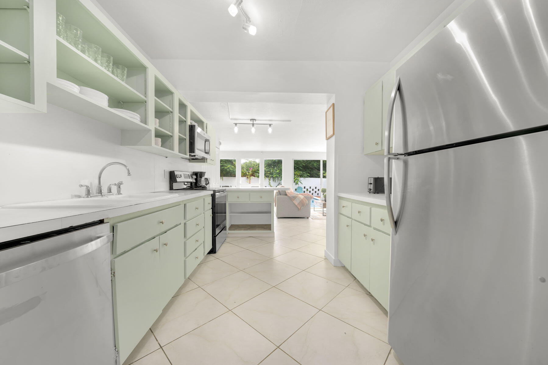 VINIK NO 2 - Residential Lease