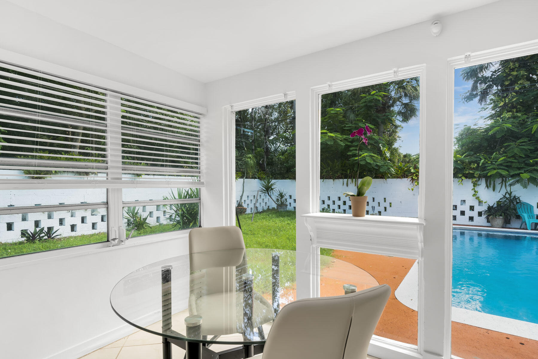 VINIK NO 2 - Residential Lease