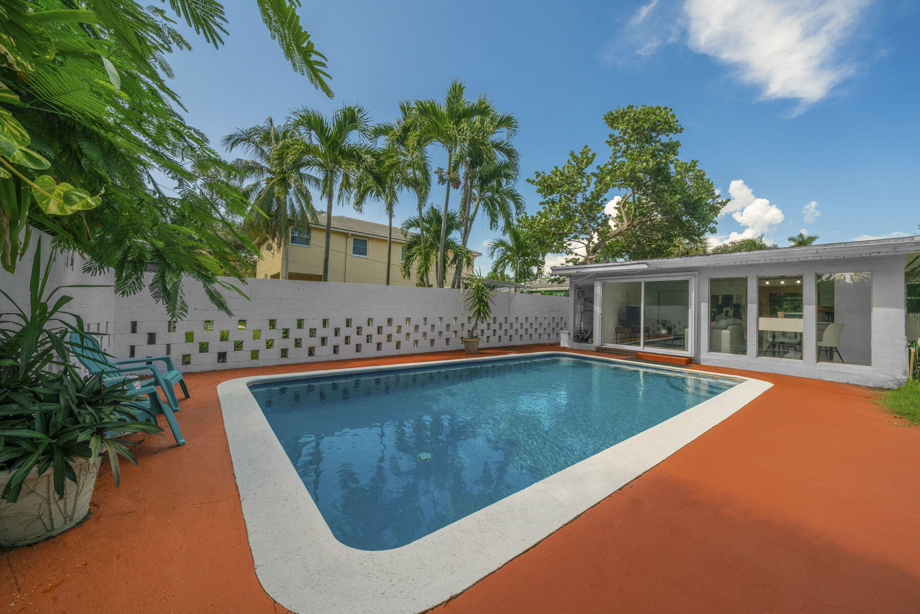 VINIK NO 2 - Residential Lease