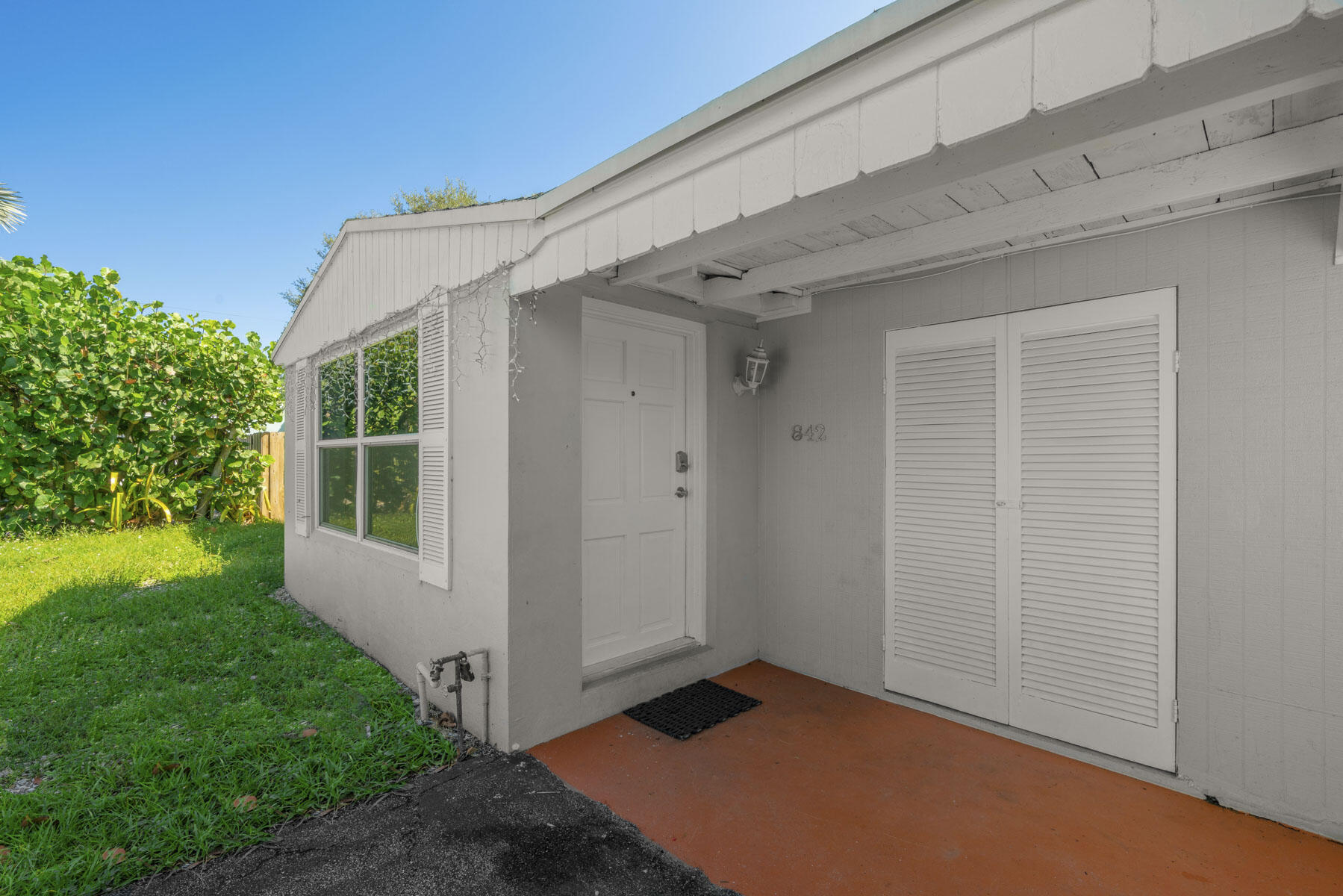 VINIK NO 2 - Residential Lease