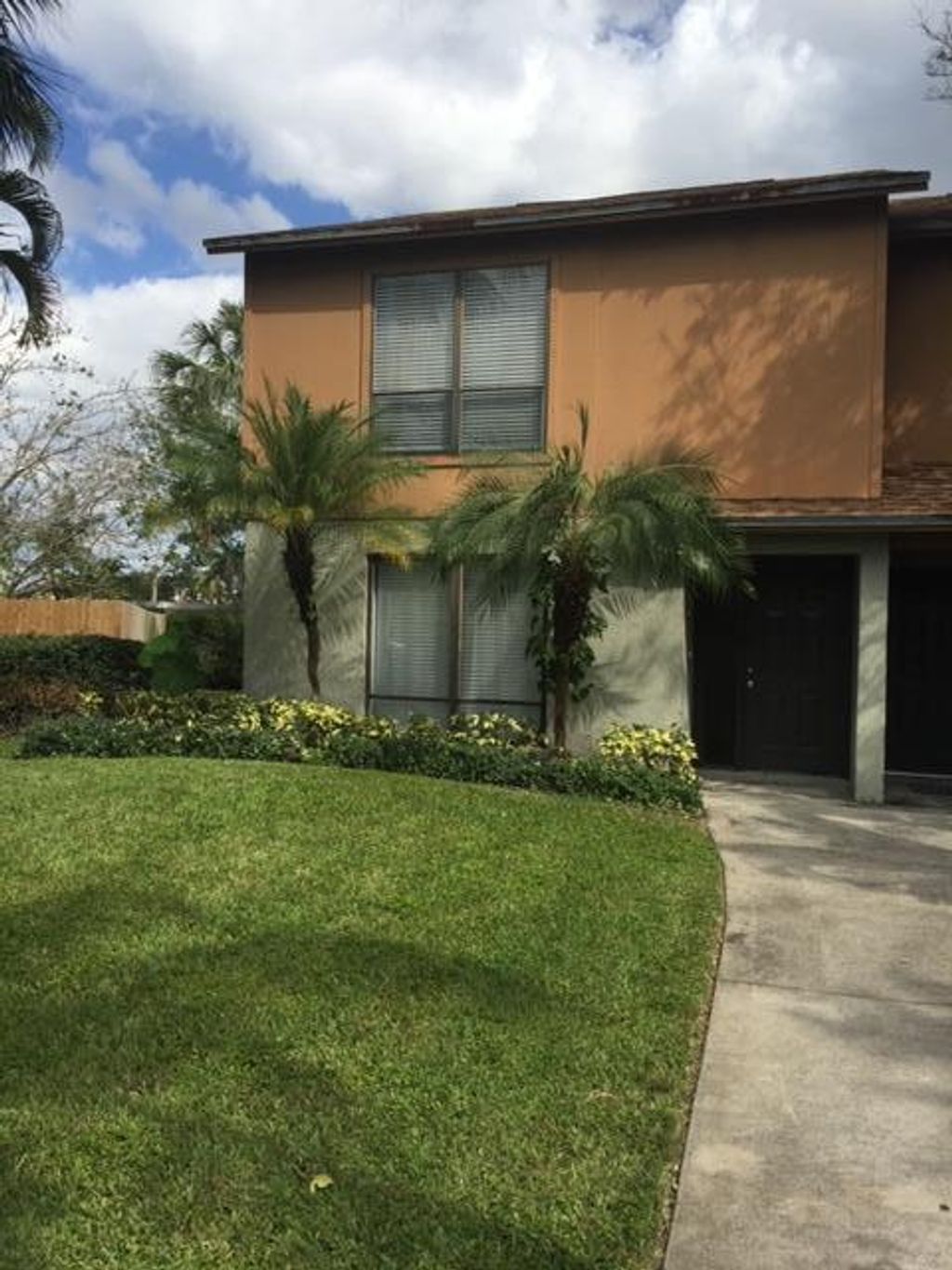 Photo of 506 Sandtree Drive, Palm Beach Gardens, FL 33403 (MLS # R10782599)