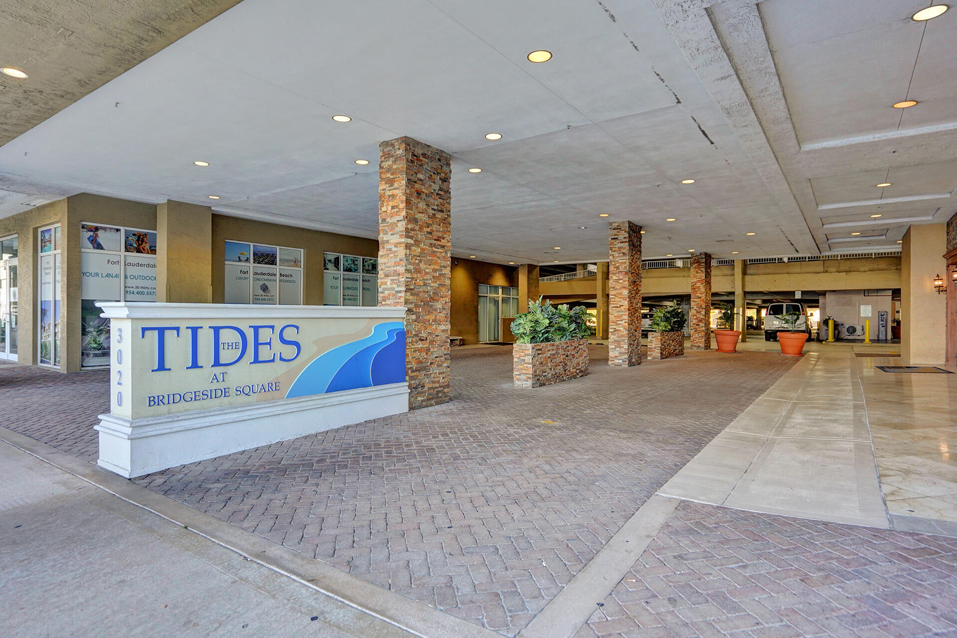 TIDES AT BRIDGESIDE SQUARE - Residential