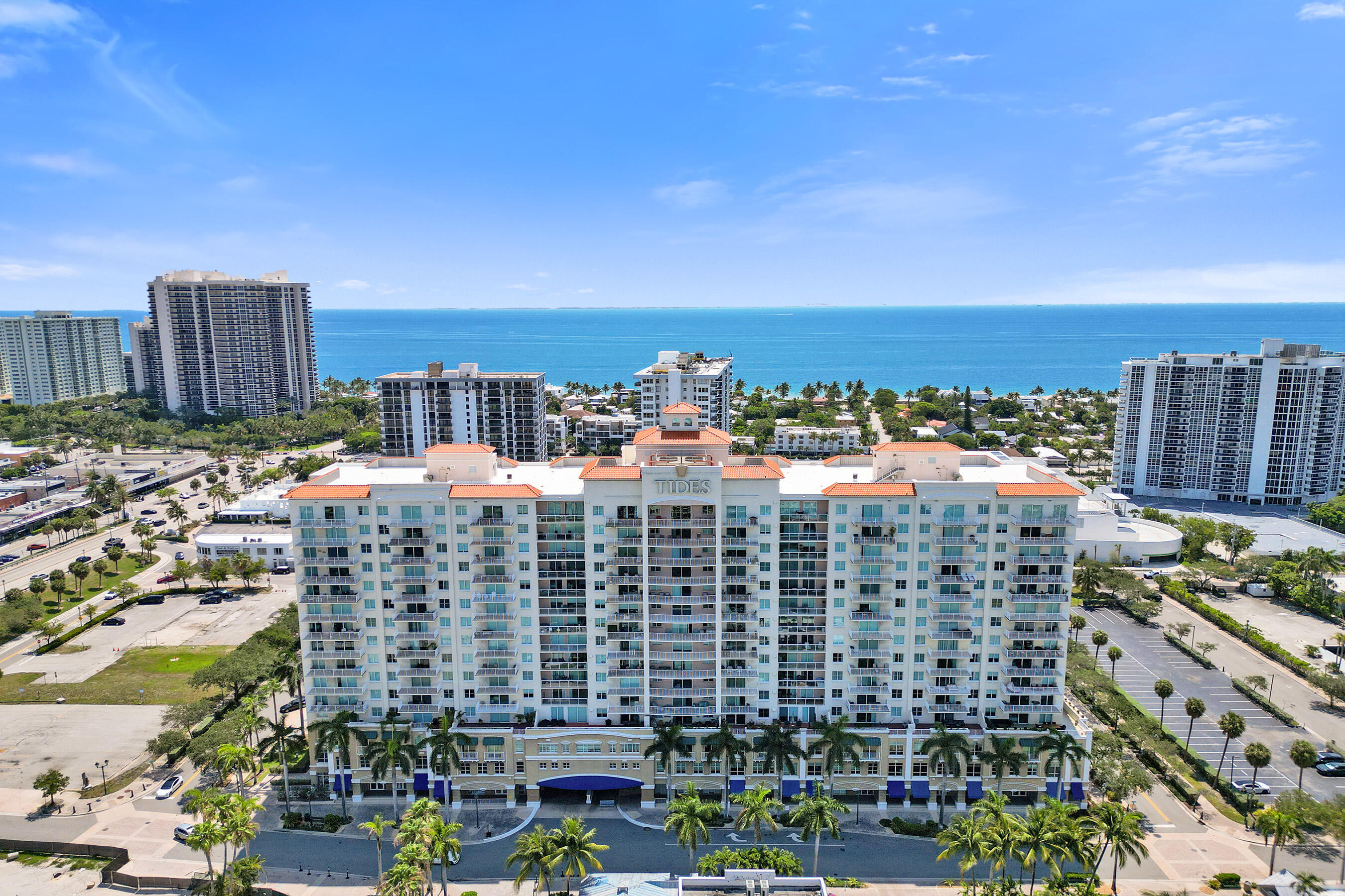 TIDES AT BRIDGESIDE SQUARE - Residential