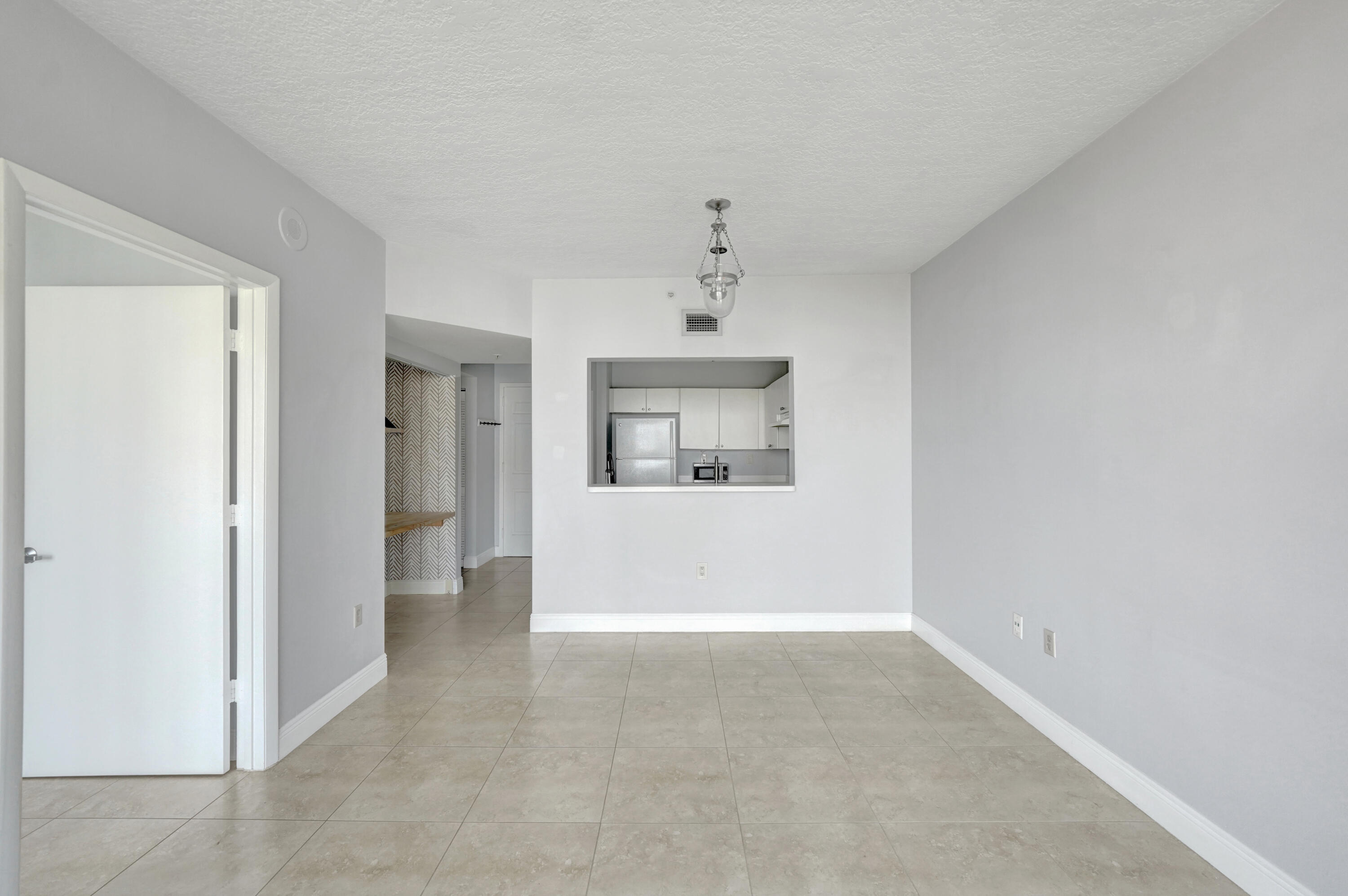 TIDES AT BRIDGESIDE SQUARE - Residential
