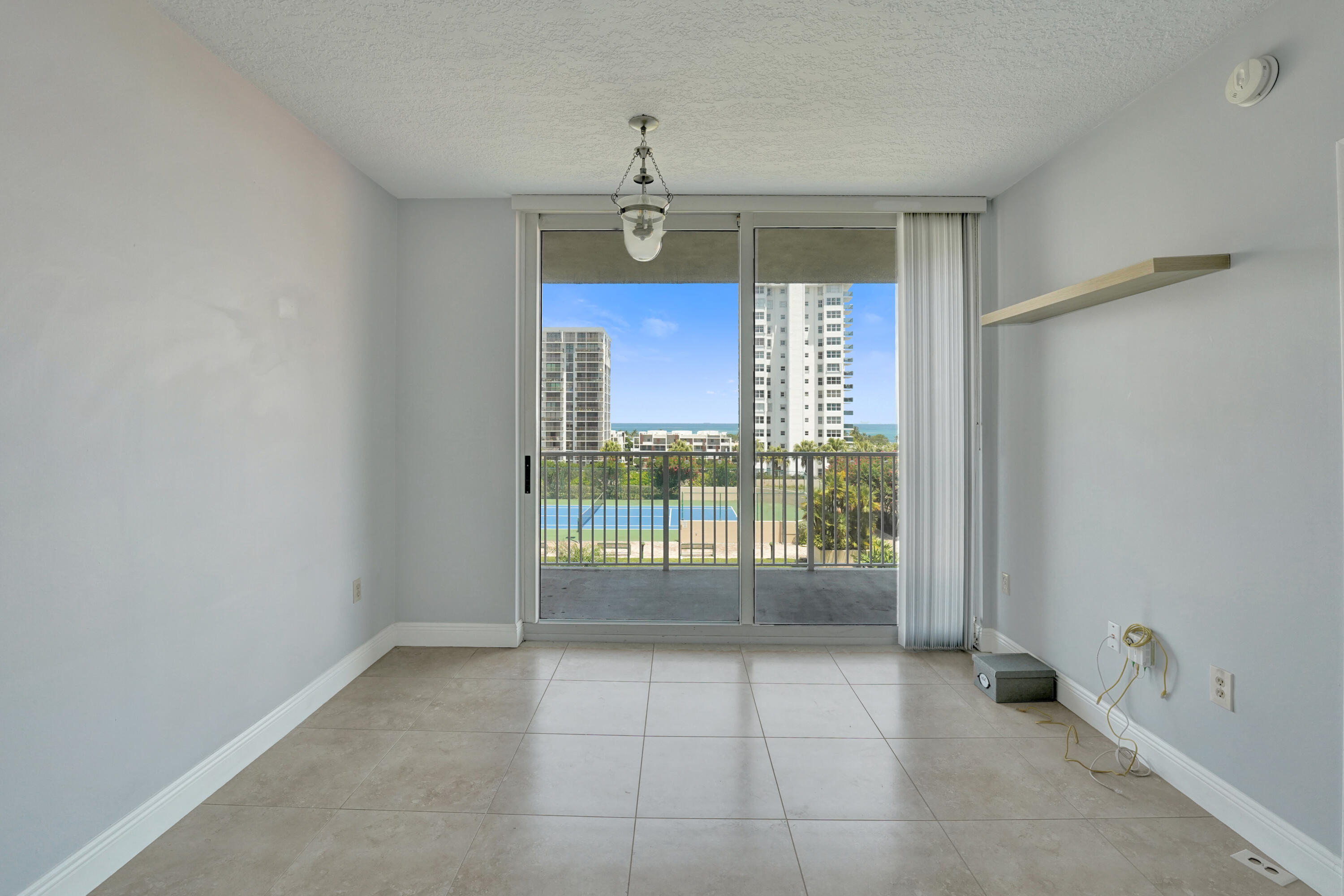 TIDES AT BRIDGESIDE SQUARE - Residential