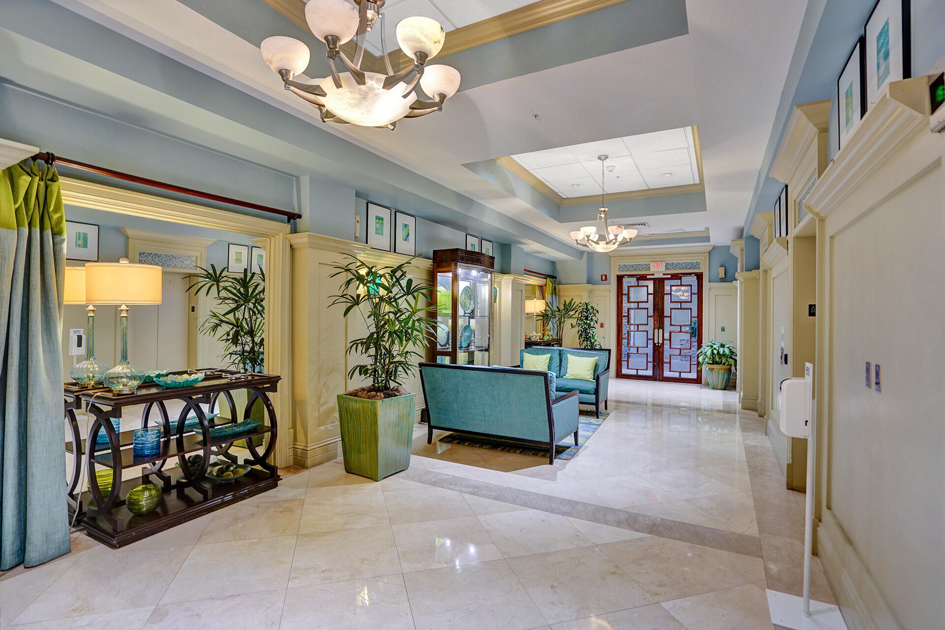 TIDES AT BRIDGESIDE SQUARE - Residential