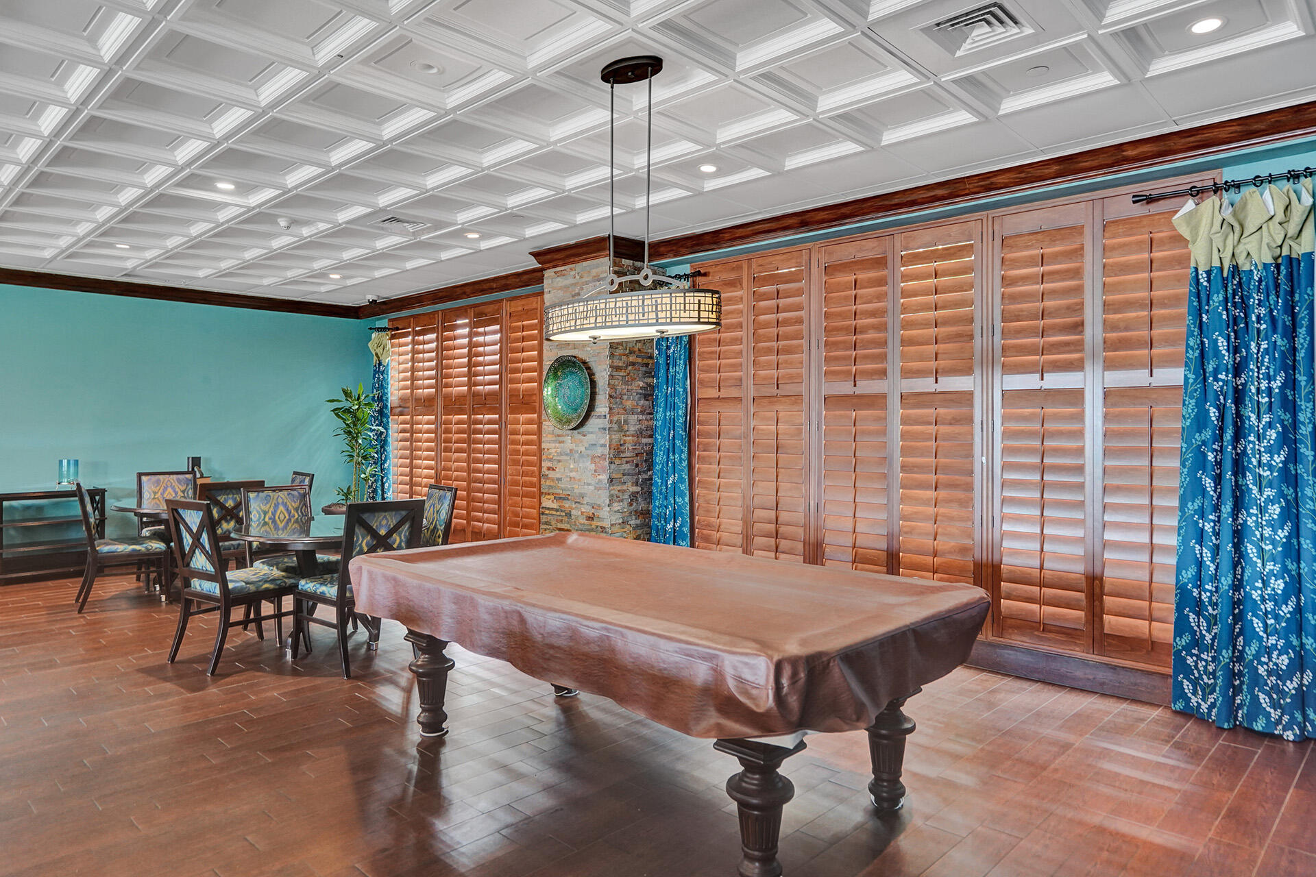 TIDES AT BRIDGESIDE SQUARE - Residential