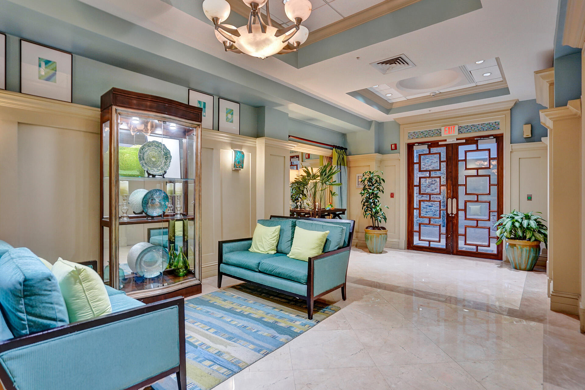 TIDES AT BRIDGESIDE SQUARE - Residential