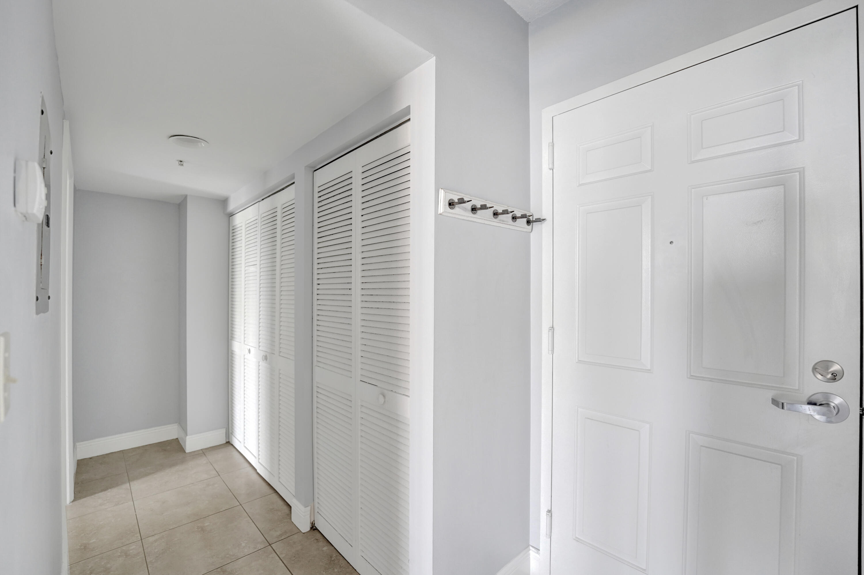 TIDES AT BRIDGESIDE SQUARE - Residential