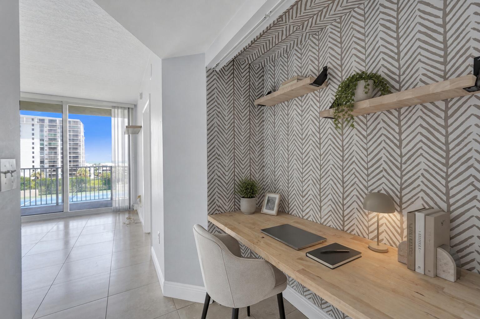 TIDES AT BRIDGESIDE SQUARE - Residential
