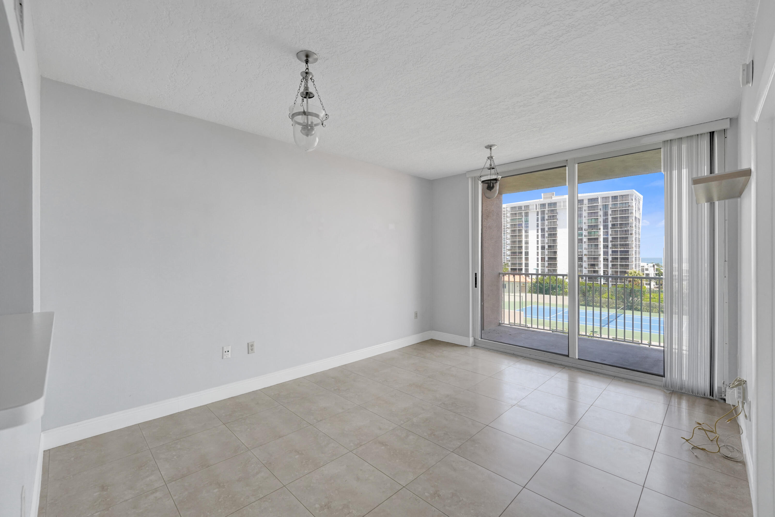 TIDES AT BRIDGESIDE SQUARE - Residential