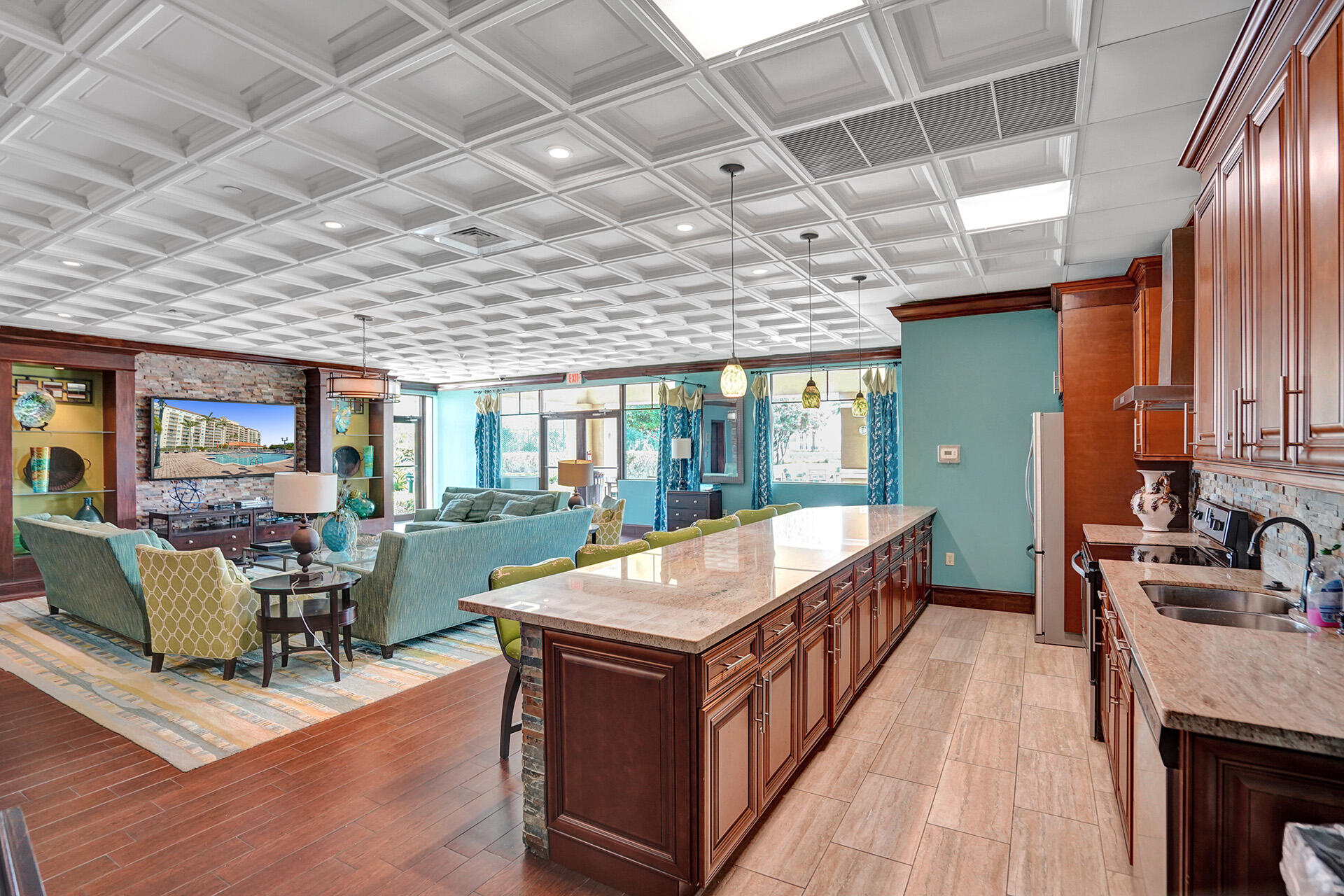 TIDES AT BRIDGESIDE SQUARE - Residential