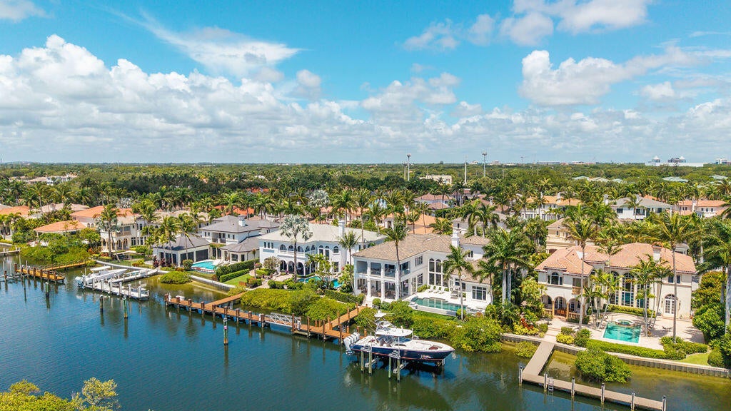 792 HARBOUR ISLE Court
