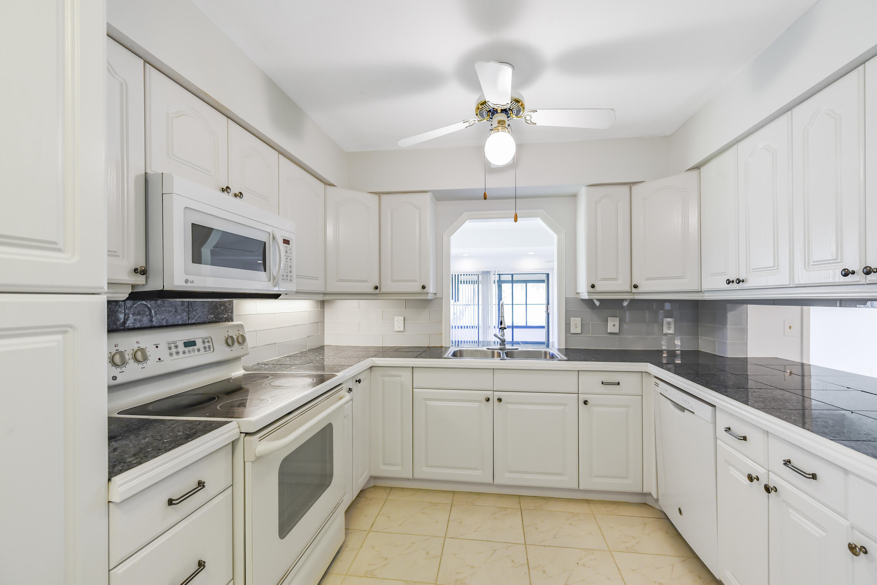 EASTPOINTE SUB 9 - Residential