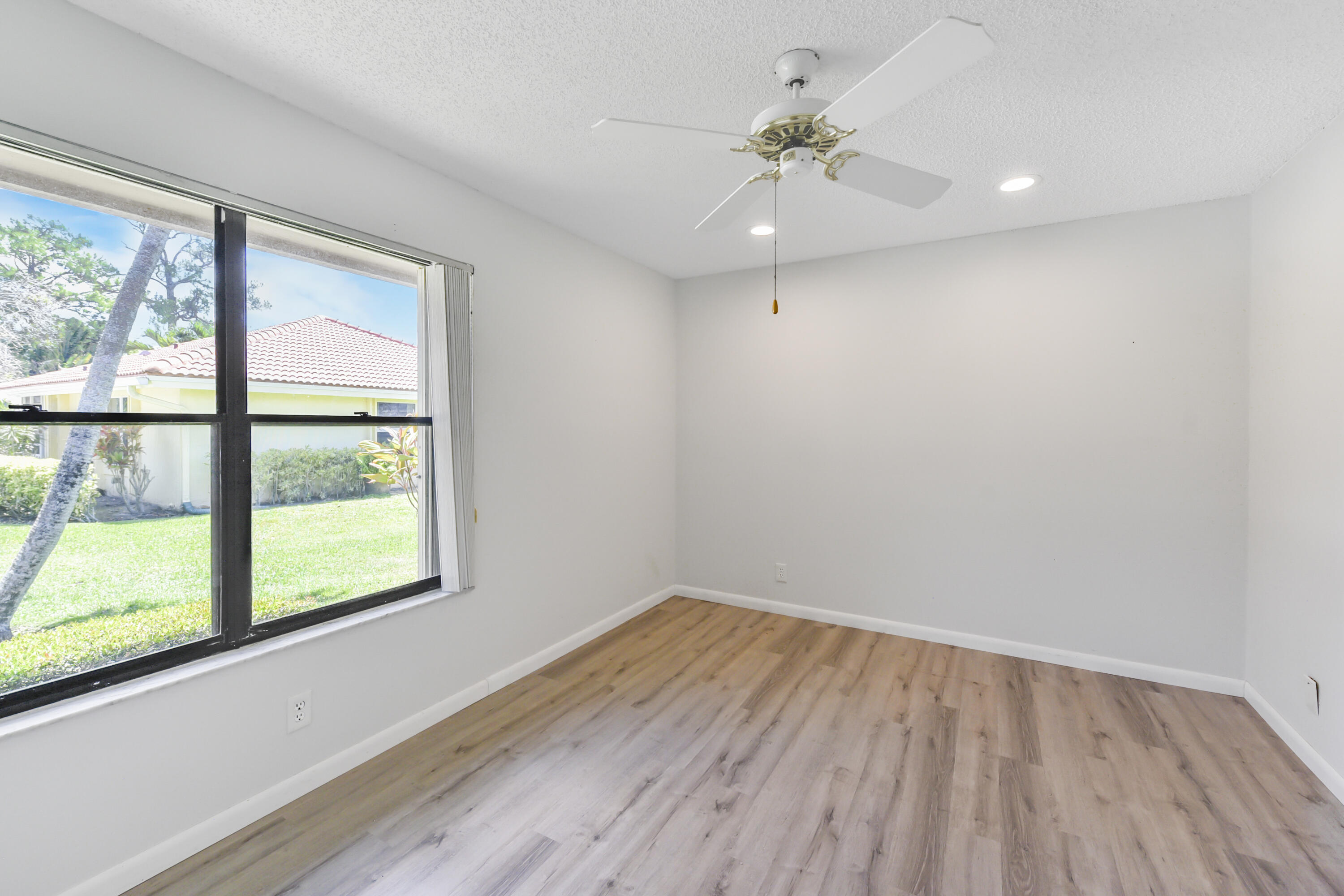 EASTPOINTE SUB 9 - Residential