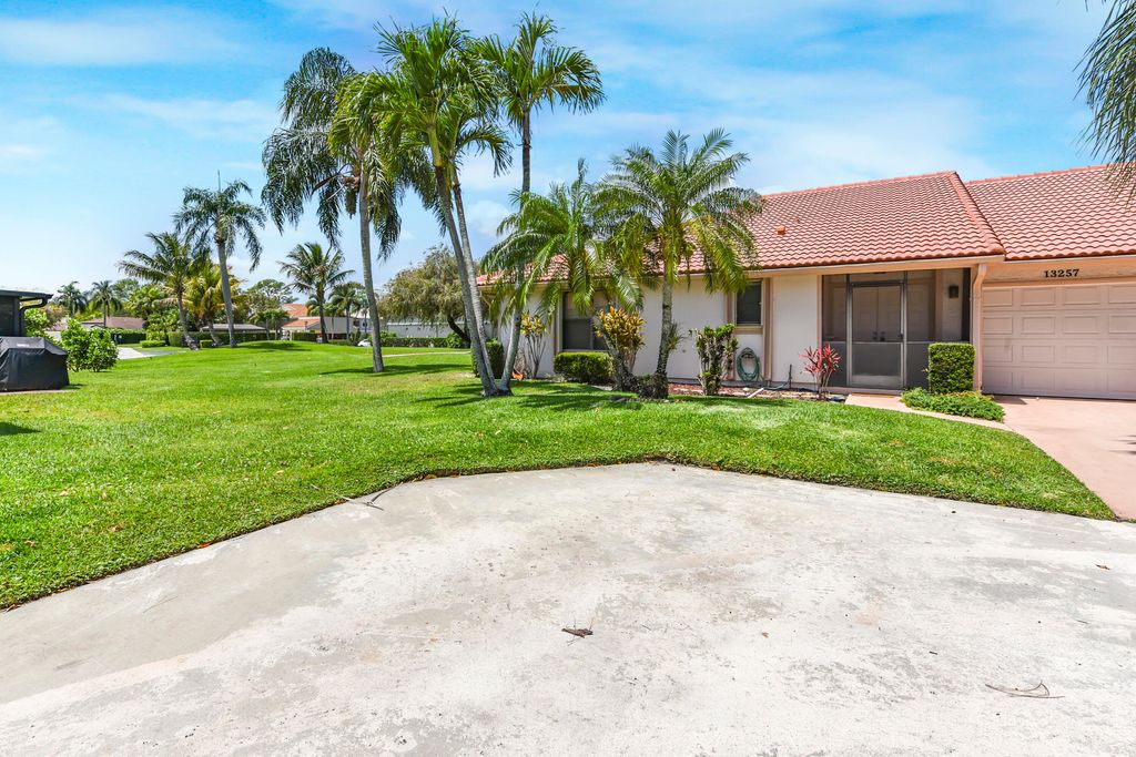 Photo of 13257 Touchstone Place, Palm Beach Gardens, FL 33418 (MLS # B26023606)