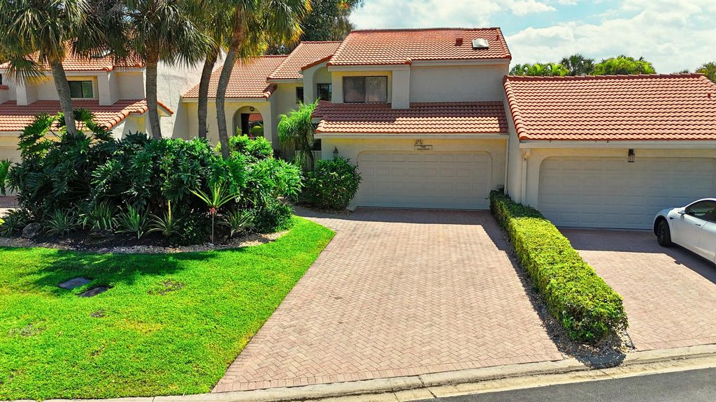 Photo of 7386 Woodmont Court, Boca Raton, FL 33434 (MLS # R11072408)