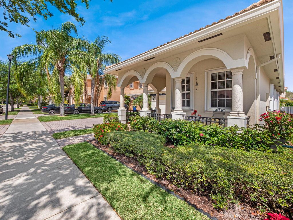 Photo of 153 Via Rosina, Jupiter, FL 33458 (MLS # R10969897)