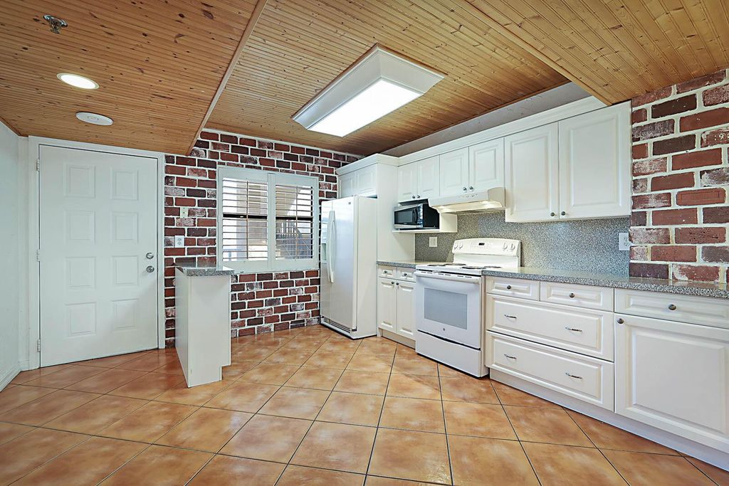 Photo of 896 N Federal Hwy 325 Highway #325, Lantana, FL 33462 (MLS # R11049261)