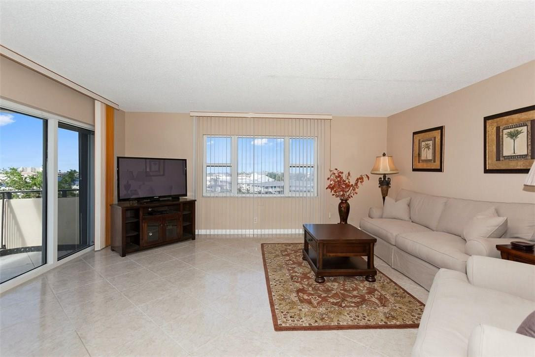 ARISTOCRAT - Residential