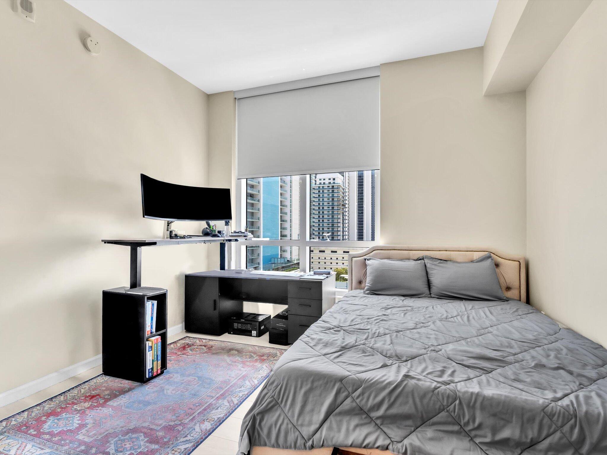 THE CRIMSON CONDO - Residential