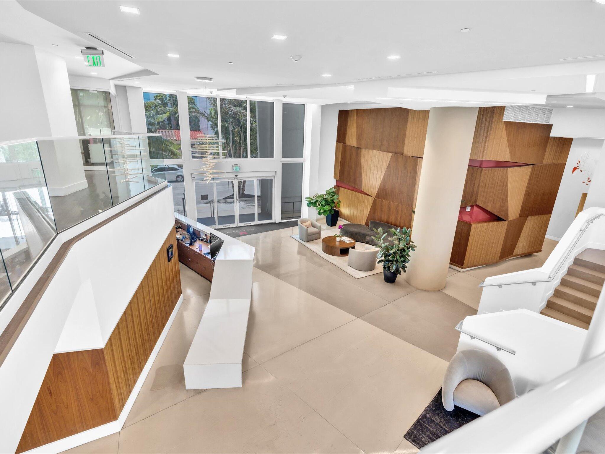 THE CRIMSON CONDO - Residential