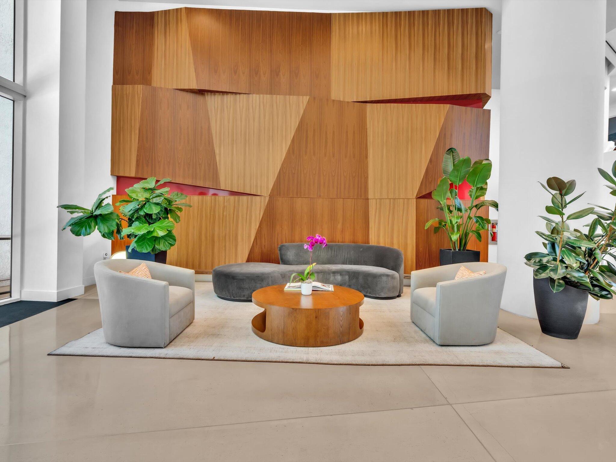 THE CRIMSON CONDO - Residential