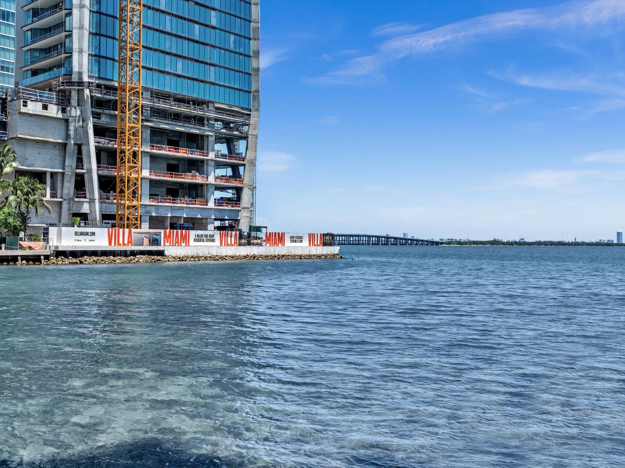 THE CRIMSON CONDO - Residential