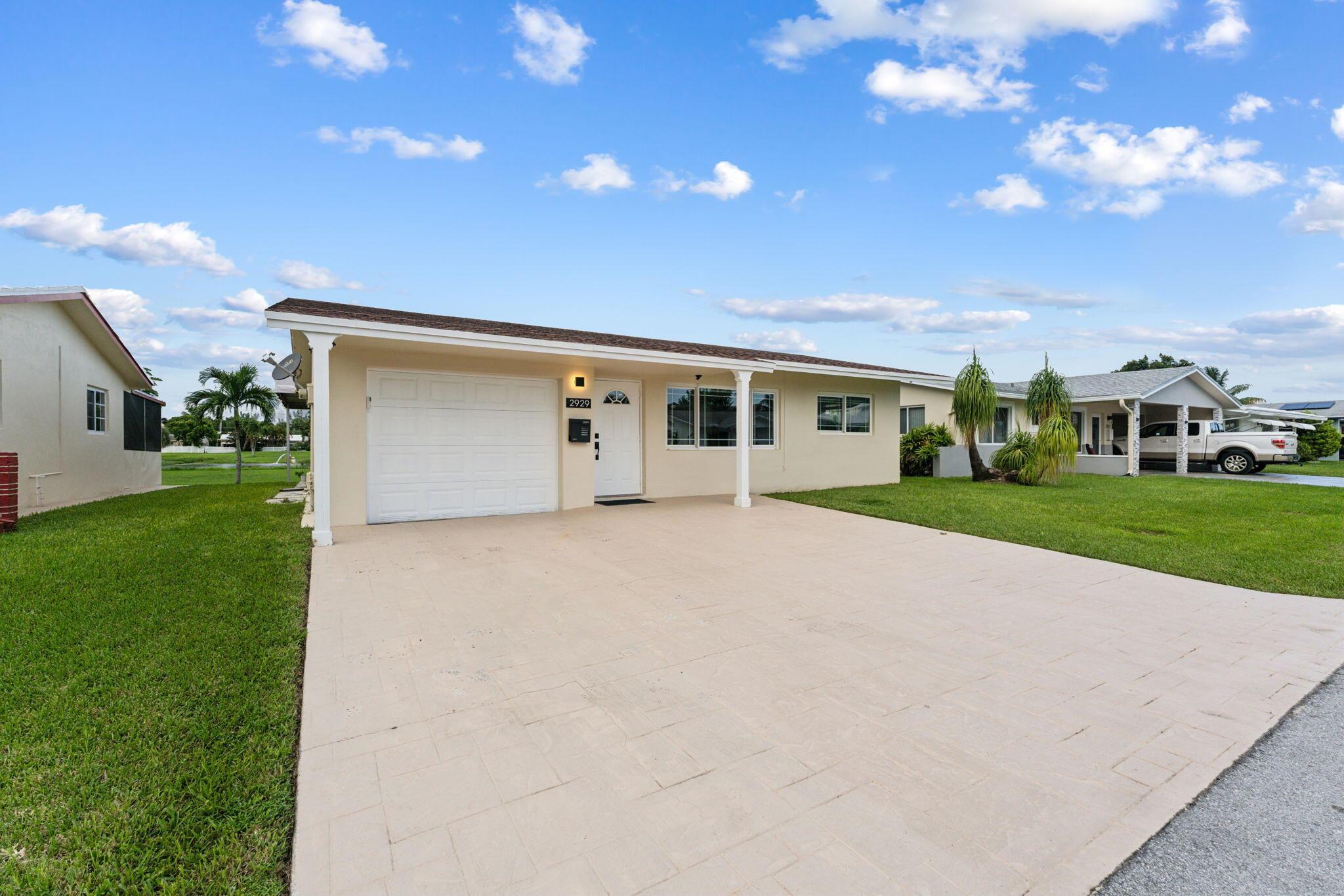 TAMARAC LAKES SOUTH - Residential Lease