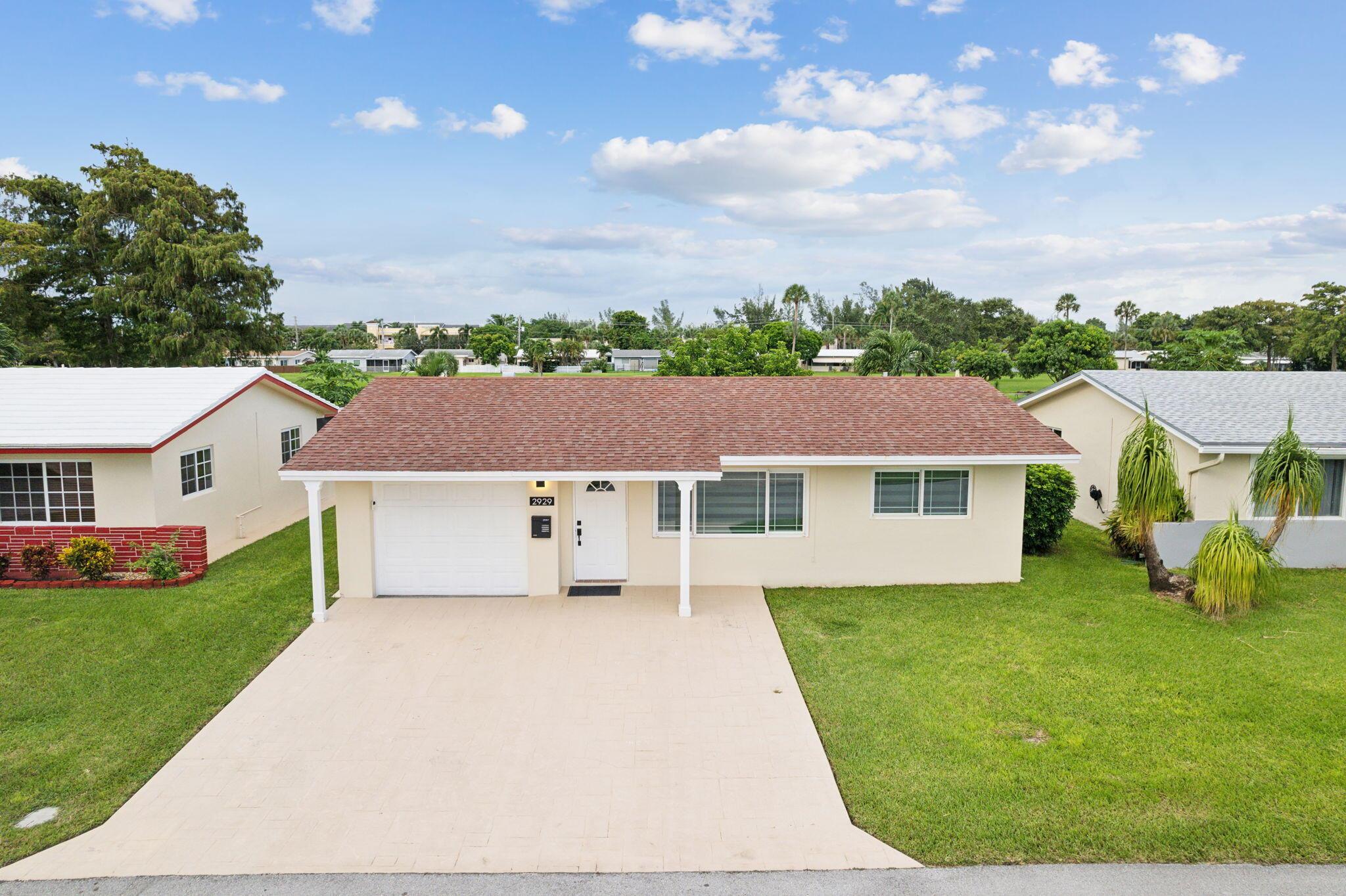 TAMARAC LAKES SOUTH - Residential Lease