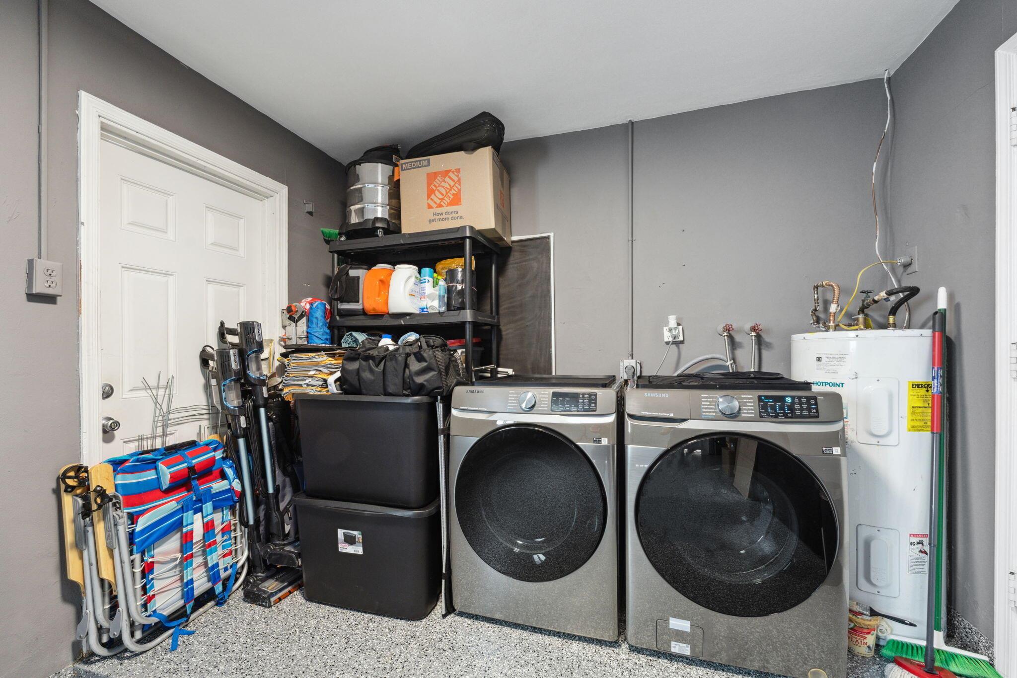 TAMARAC LAKES SOUTH - Residential Lease