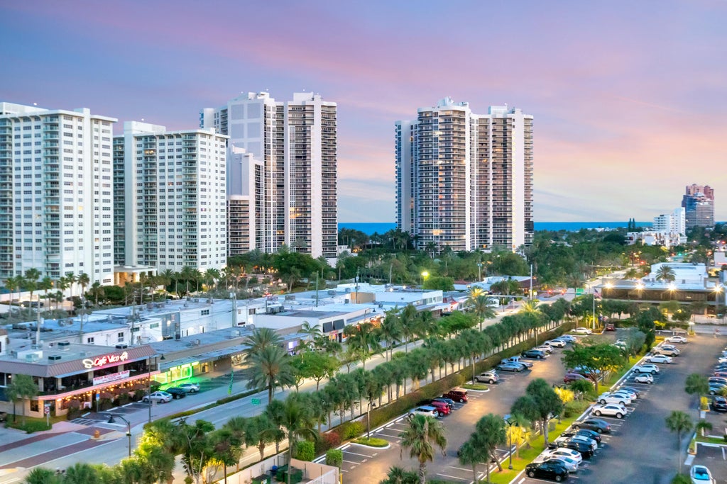 Photo of 3300 NE 36th Street #710, Fort Lauderdale, FL 33308 (MLS # B26090316)