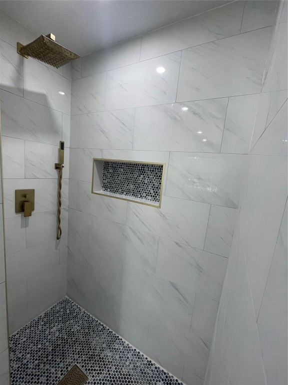 COBBLESTONE WALK - Residential