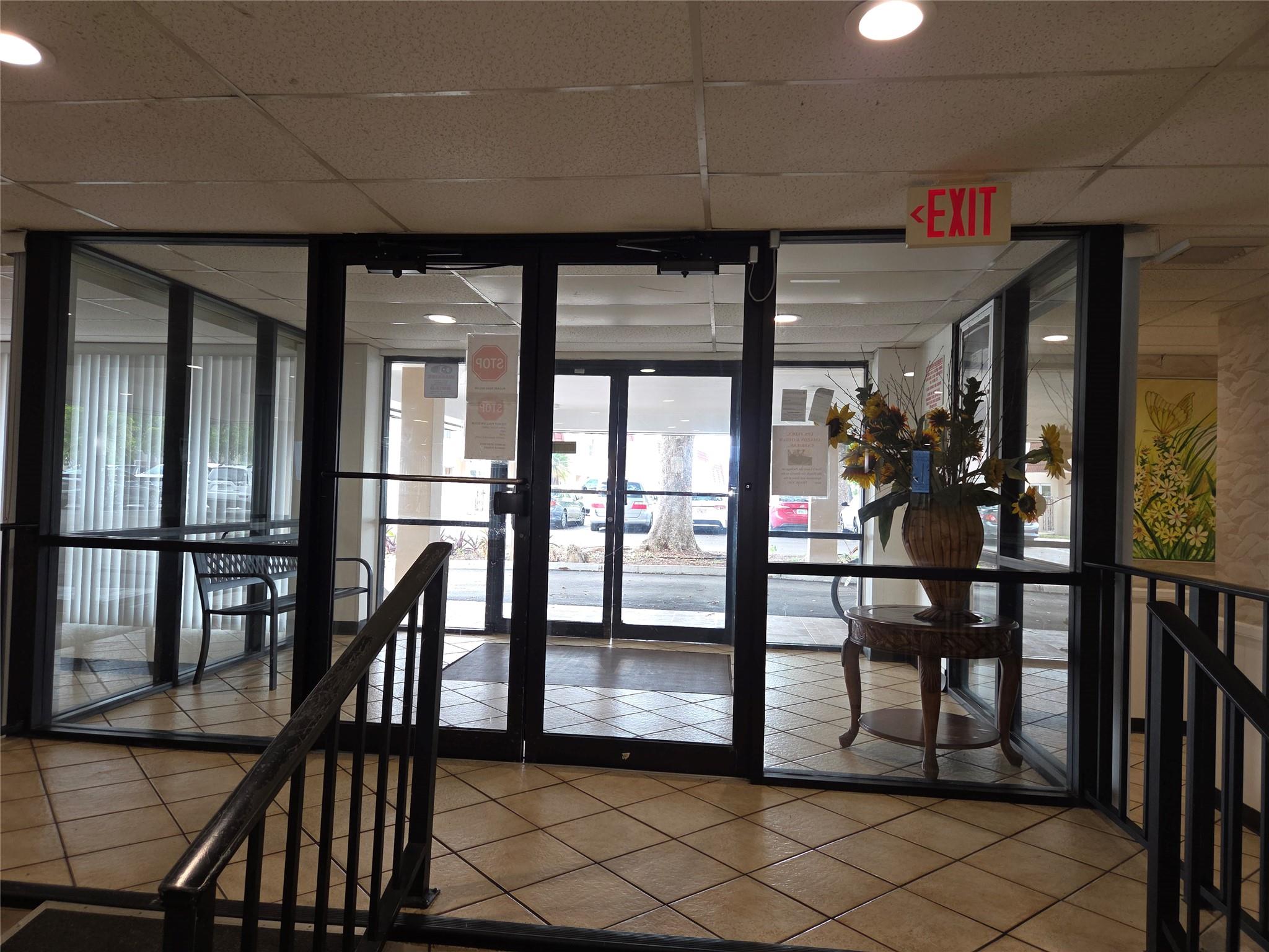 The Manors Of Inverrary I - Residential Lease