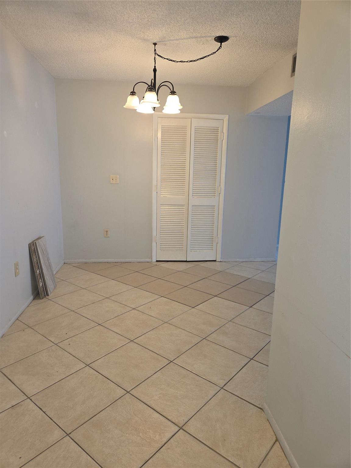 The Manors Of Inverrary I - Residential Lease