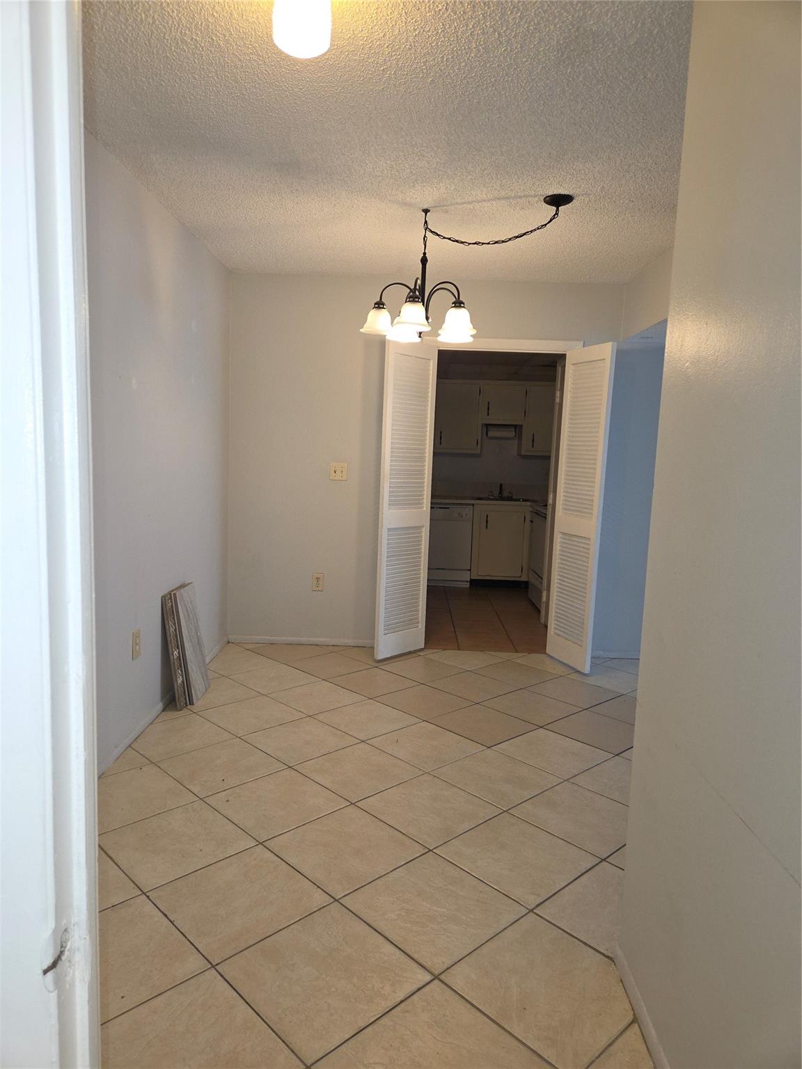 The Manors Of Inverrary I - Residential Lease