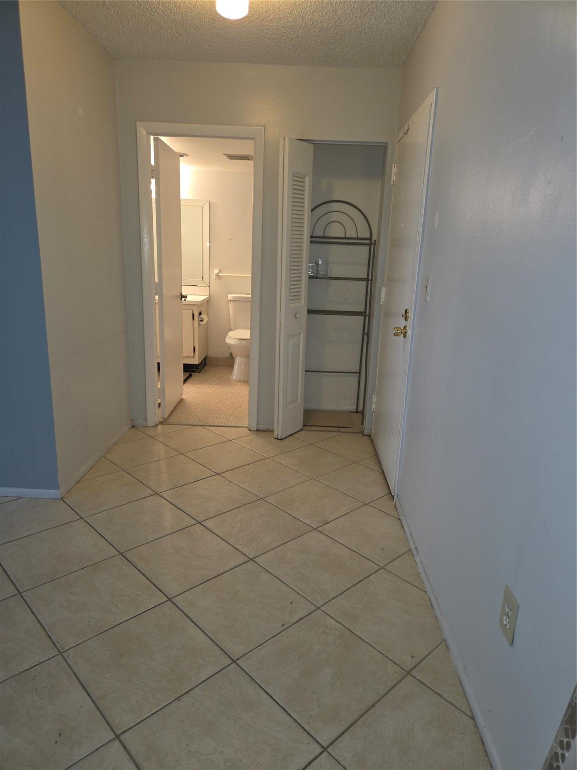 The Manors Of Inverrary I - Residential Lease