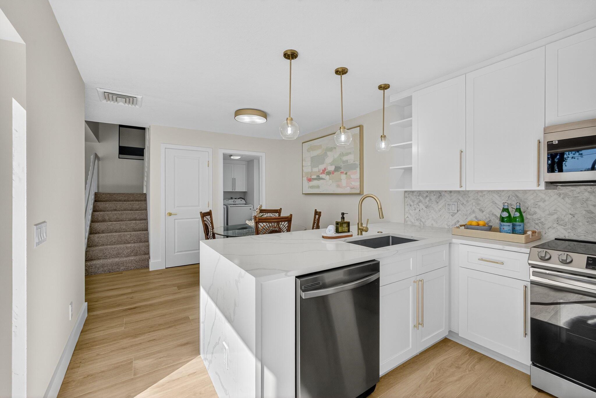 STAMFORD AT THE VILLAGES - Residential