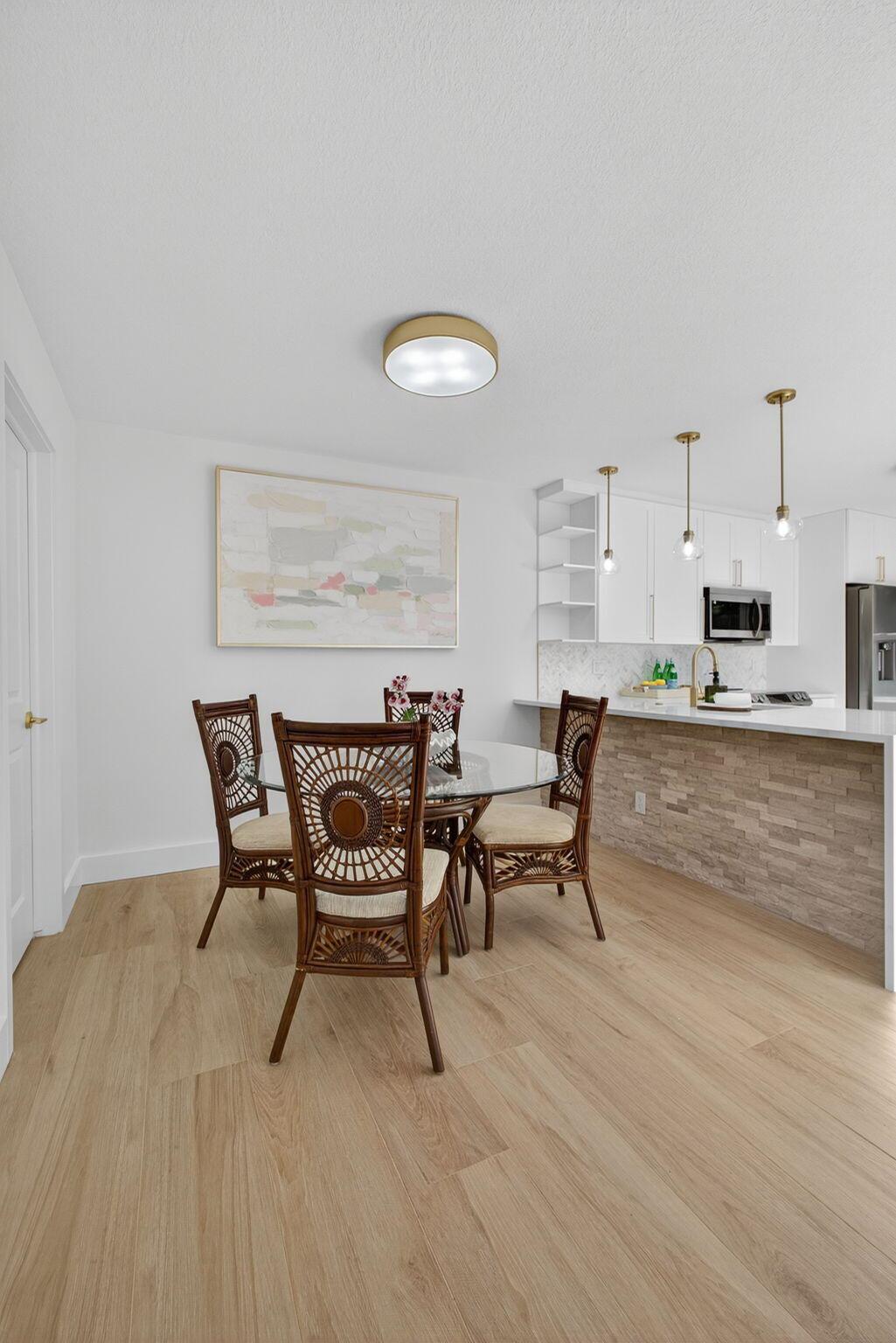 STAMFORD AT THE VILLAGES - Residential