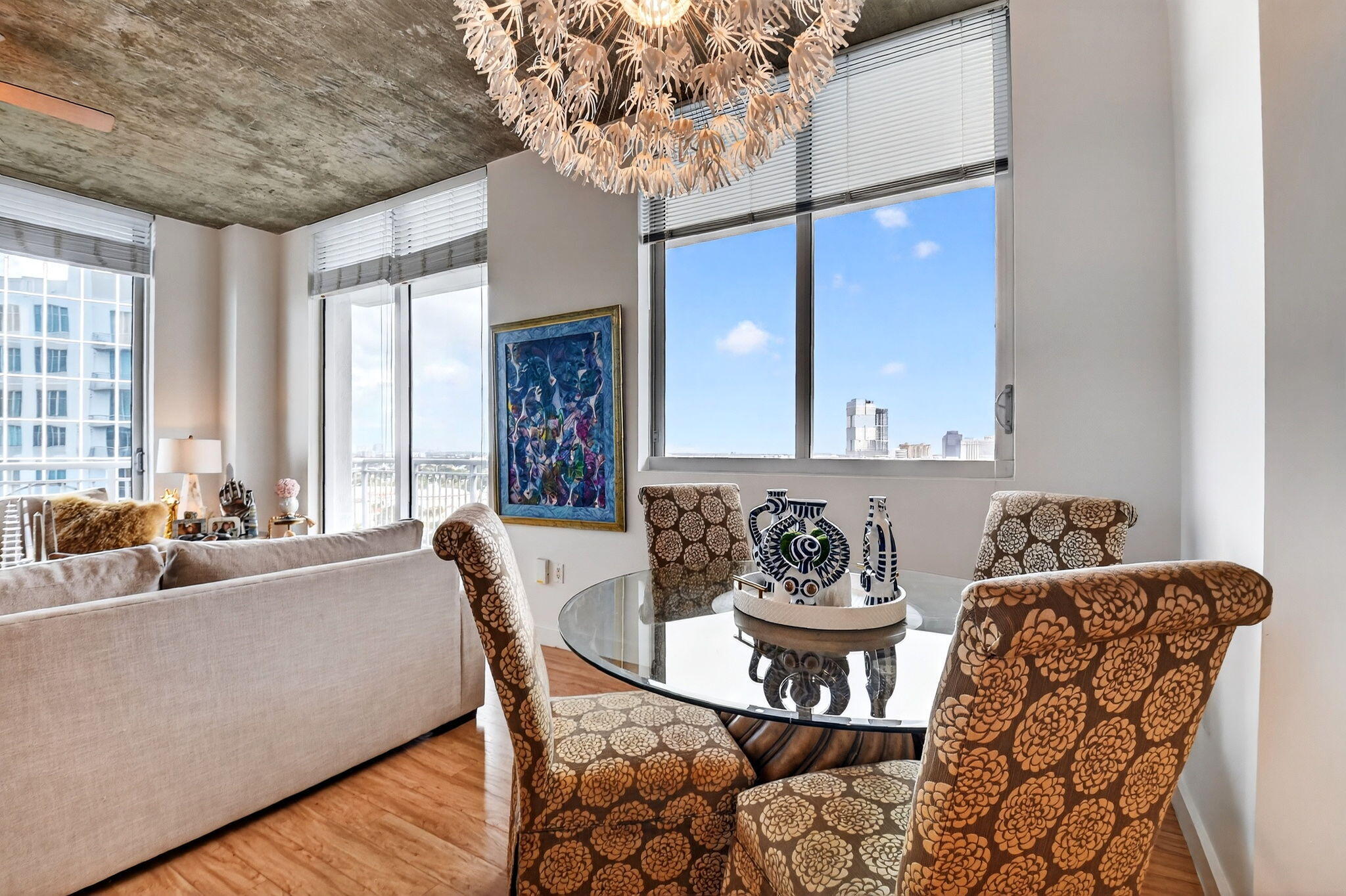 EDGE CONDO - Residential