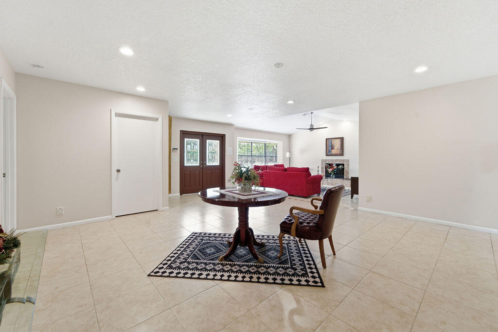 HOMELAND - Residential Lease