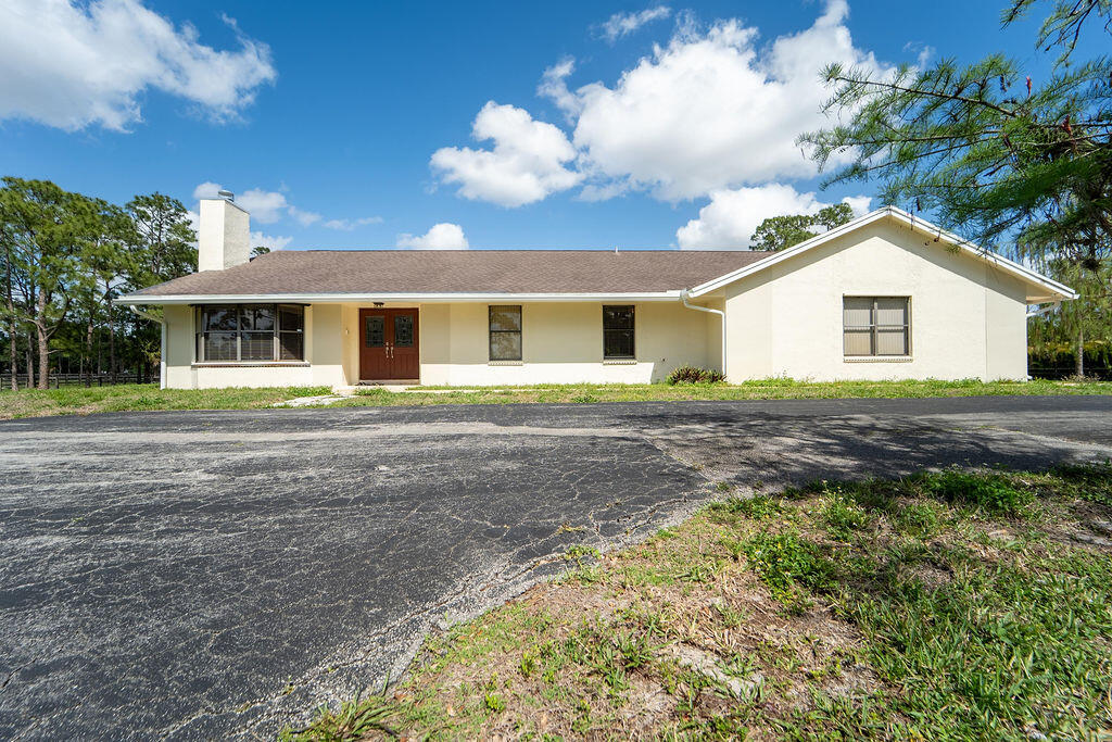 HOMELAND - Residential Lease