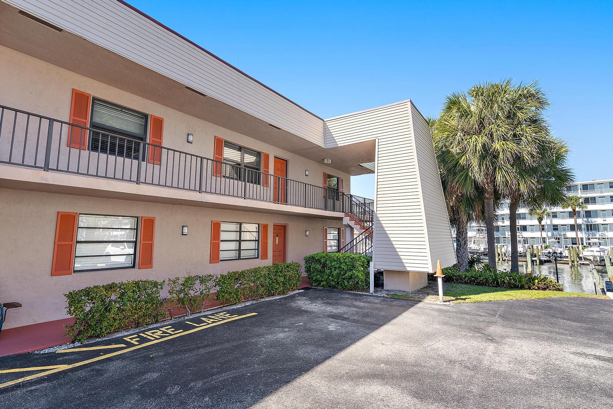 ONE THIRTY FIVE SHORE COU - Residential Lease